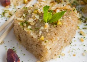 طريقة عمل حلى السميد بالمكسرات