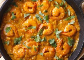 طريقة عمل روبيان بالكاري والكريمة