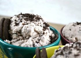 طريقة عمل آيس كريم بالأوريو