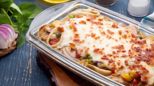 طريقة عمل طاجن سي فود بالكريمة