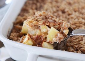 طريقة عمل فطيرة التفاح بالشوفان