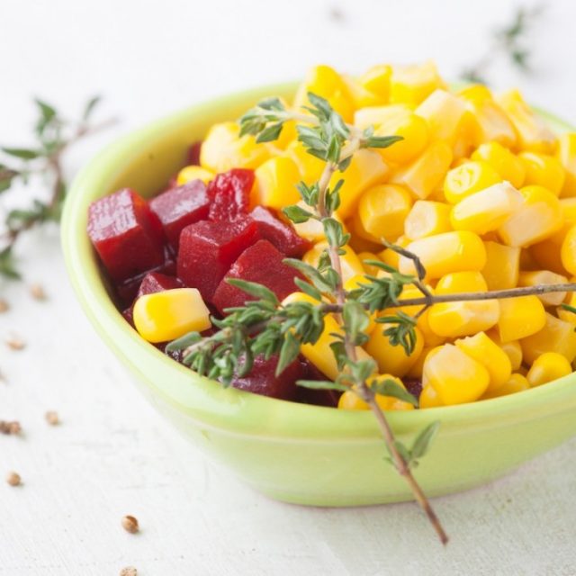 طريقة عمل سلطة الشمندر مع الذرة