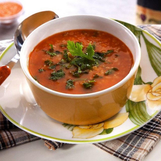 طريقة عمل شوربة العدس والبرغل