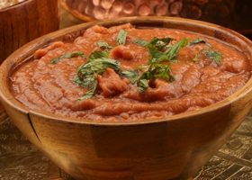 طريقة عمل فول بالطماطم والنعناع