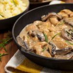 طريقة عمل دجاج بالكريمة والفطر