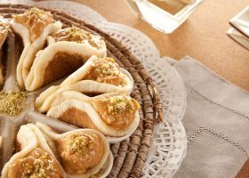 طريقة عمل قطايف بزبدة الفول السوداني