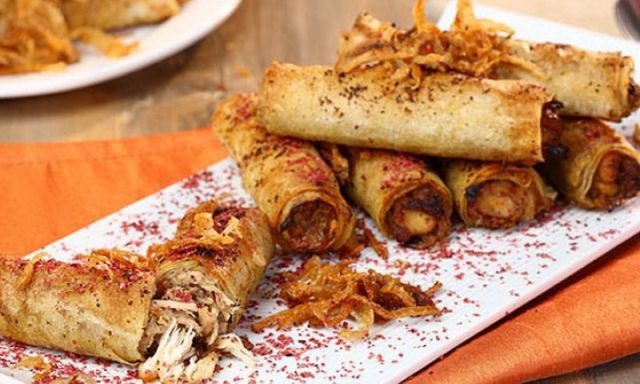 طريقة عمل رولات المسخن بالدجاج