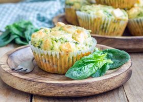 طريقة عمل مافن البيض بالسبانخ