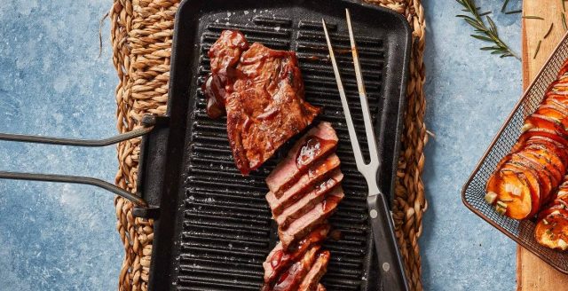 طريقة عمل ستيك بصلصة الباربيكيو