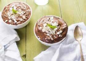 طريقة عمل بودنج الشيكولاتة والافوكادو