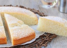 طريقة عمل كيك بدون بيض وحليب