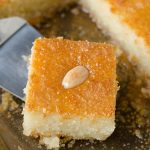 طريقة عمل بسبوسة بالزبادي