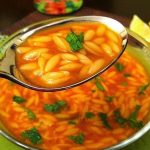طريقة عمل شوربة الطماطم مع لسان العصفور
