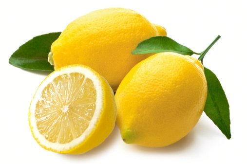 هل يجب غسل الليمون قبل عصره؟