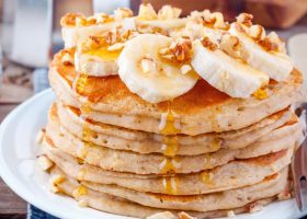 طريقة عمل بان كيك الشوفان والموز