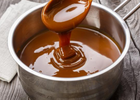 طريقة عمل صوص الشوكولاته بالقشطه