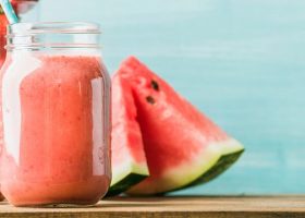 طريقة عمل عصير البطيخ والشمام