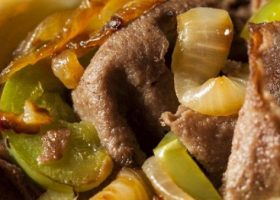 طريقة عمل فيليه لحم بالجبن