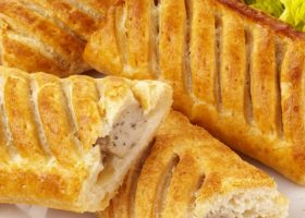 طريقة عمل فطائر البف باستري بالدجاج