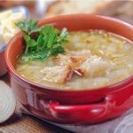 طريقة عمل شوربة البصل والحليب