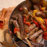 طريقه عمل صينية نقانق بالخضار