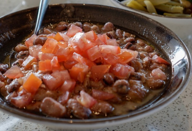 طريقة عمل الفول بدبس الرمان