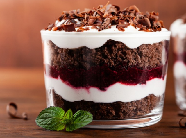 طريقة عمل حلى طبقات كيك الشوكولاتة