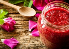 طريقة عمل مربى الورد