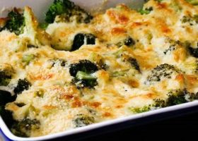 طريقة عمل البروكلي المشوي مع الجبن البارميزان