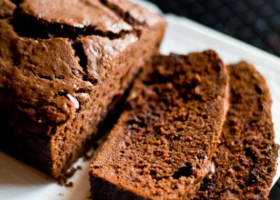 طريقة عمل كيك الموز بالشوكولاتة