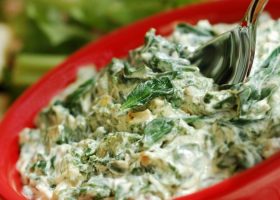 طريقة عمل تغمسية السبانخ بالجبن