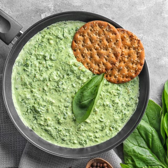 طريقة عمل تغمسية البروكلي بالسبانخ