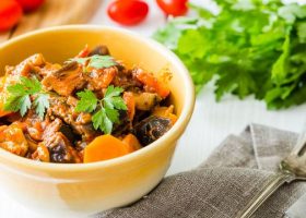 طريقة عمل ايدام باذنجان وجزر