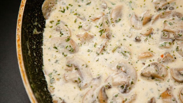 طريقة عمل صوص المشروم للمكرونة