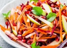 طريقة عمل سلطة الجزر بالتفاح