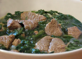 طريقة عمل سبانخ باللحمة