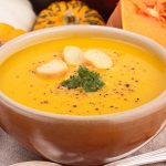 طريقة عمل شوربة القرع بالزنجبيل
