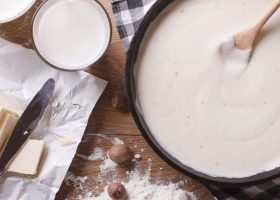 طريقة عمل  صلصة البشاميل بدون حليب