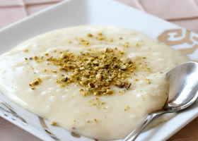 طريقة عمل مهلبية النشا بدون حليب