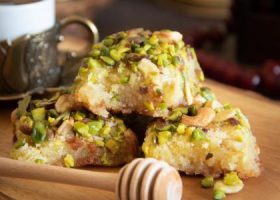 طريقة عمل الهريسة باللبن