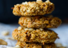 طريقة عمل كوكيز الشوفان بالشوكولاتة البيضاء