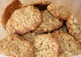 طريقة عمل الكوكيز بالشوفان وزبدة الفول السوداني