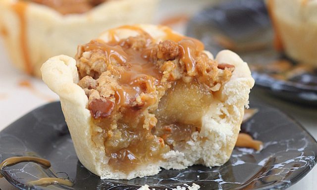 طريقة عمل حلى بالقرفة والتفاح