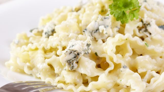 طريقة عمل باستا بالجبن الأزرق