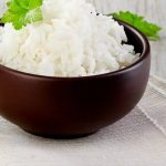 طريقة عمل الأرز الأبيض بدون زيت