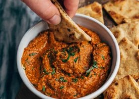 طريقة عمل تغمسية الفلفل الأحمر المشوي