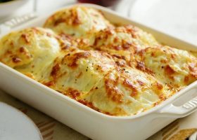 طريقة عمل كرات البطاطس بالدجاج والأعشاب