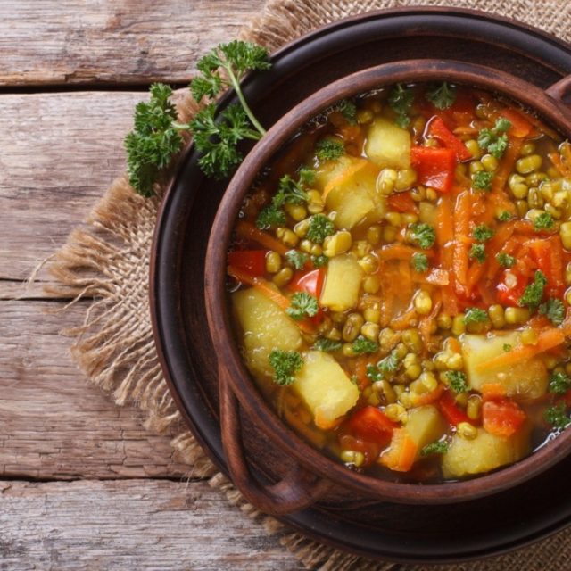 طريقة عمل ايدام خضار بالعدس