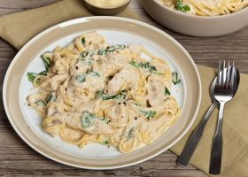 طريقة عمل باستا الفريدو بالسبانخ