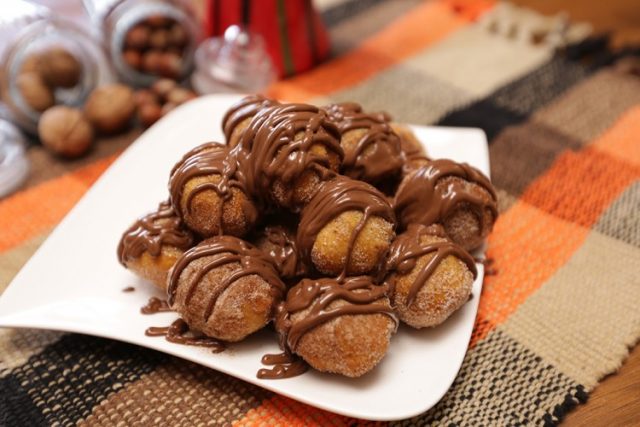 طريقة عمل كرات الدونات بالنوتيلا